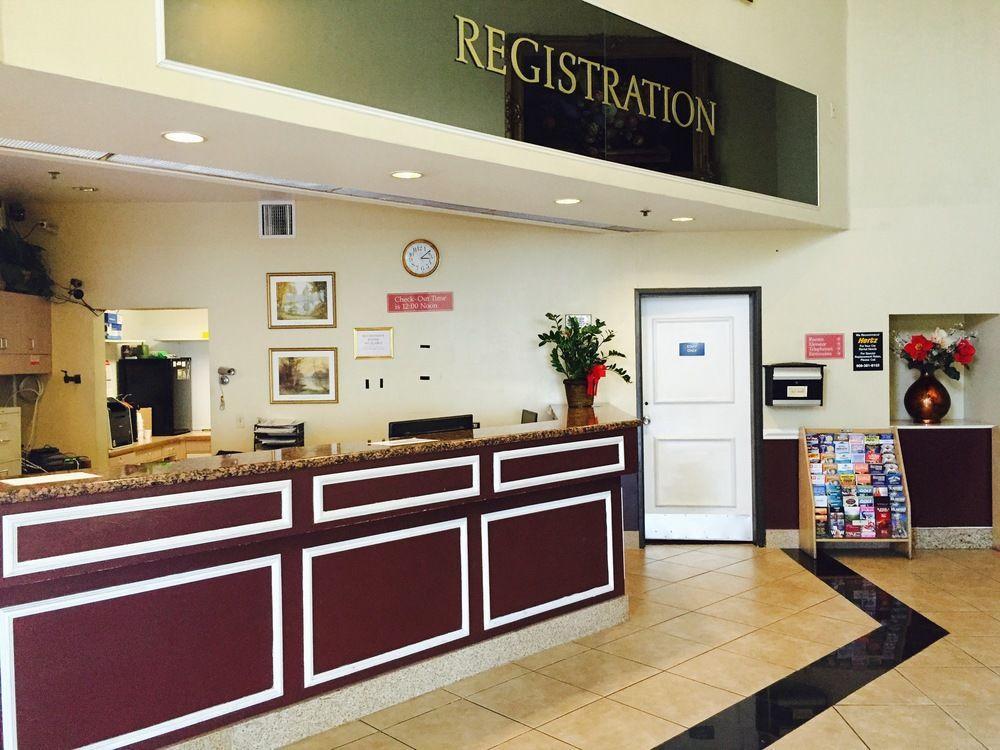 San Bernandino Inn & Suites San Bernardino Esterno foto