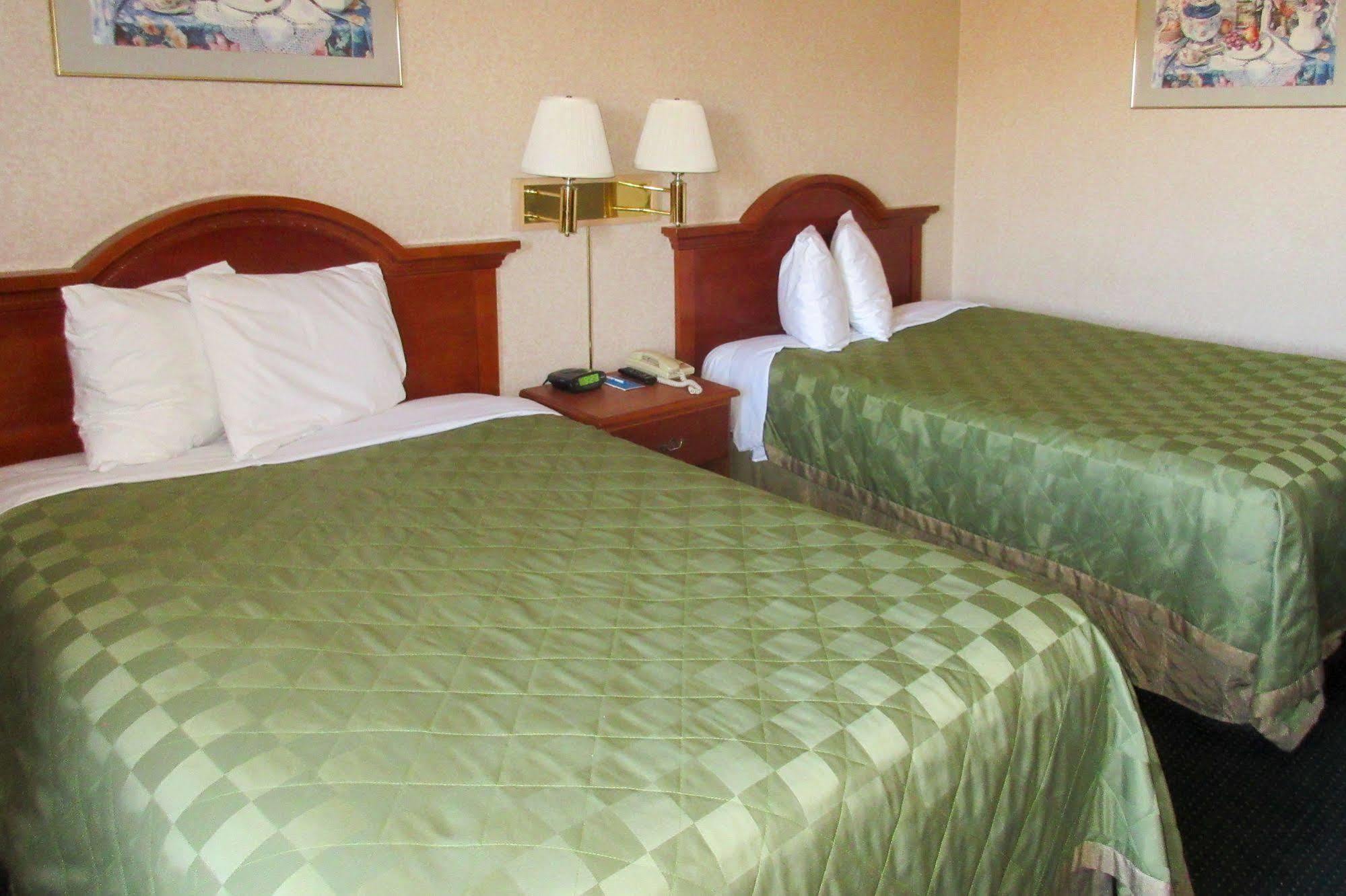 San Bernandino Inn & Suites San Bernardino Esterno foto