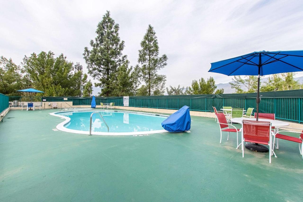 San Bernandino Inn & Suites San Bernardino Esterno foto