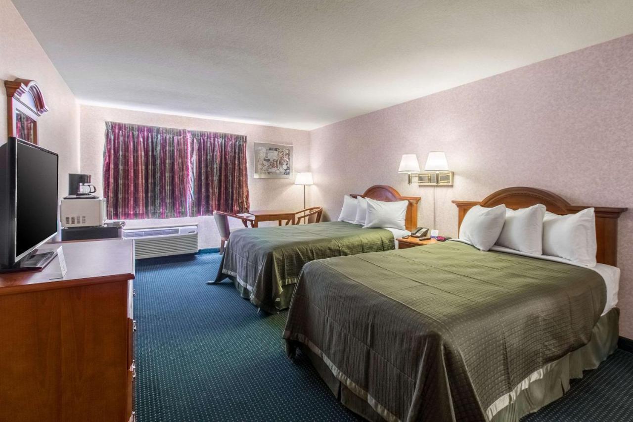 San Bernandino Inn & Suites San Bernardino Esterno foto